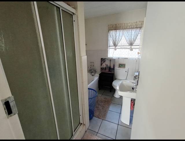 1 BEDROOM FLAT TO LET IN WITFIELD